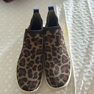 Rothy’s Chelsea Wildcat Sneakers Size 11.